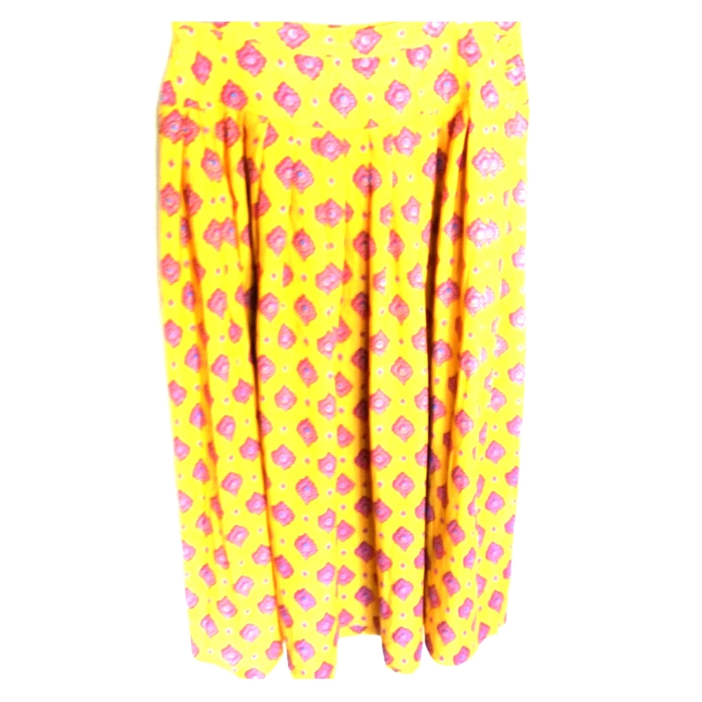 Liz Claiborne roomy cut, cheerful color palette